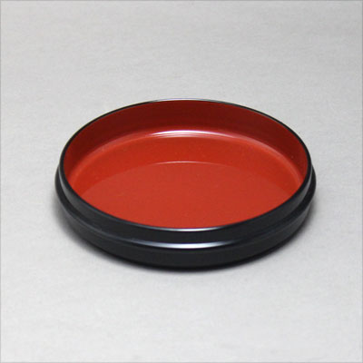 ひさご中皿　中　黒内朱