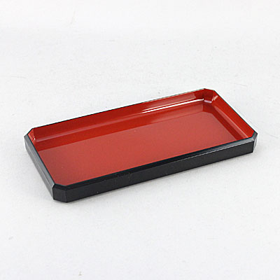 宴長角皿　黒内朱