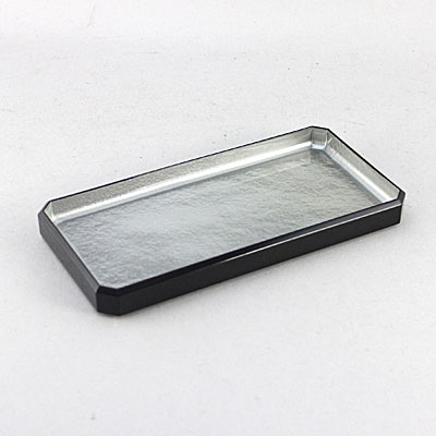 宴長角皿　銀瑞雲